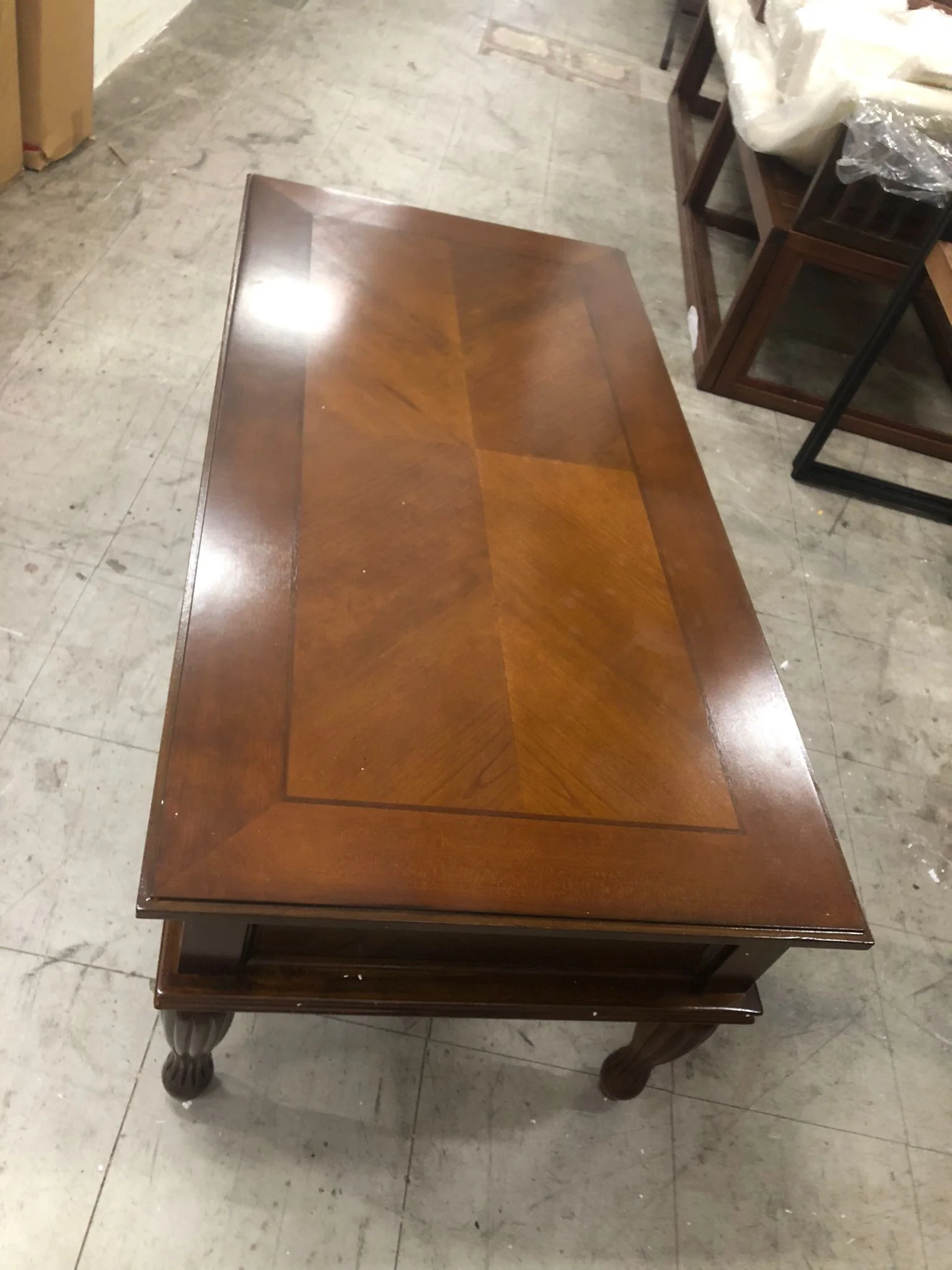 DELLILAH American Classic Coffee Table Solid Wood - Image 6