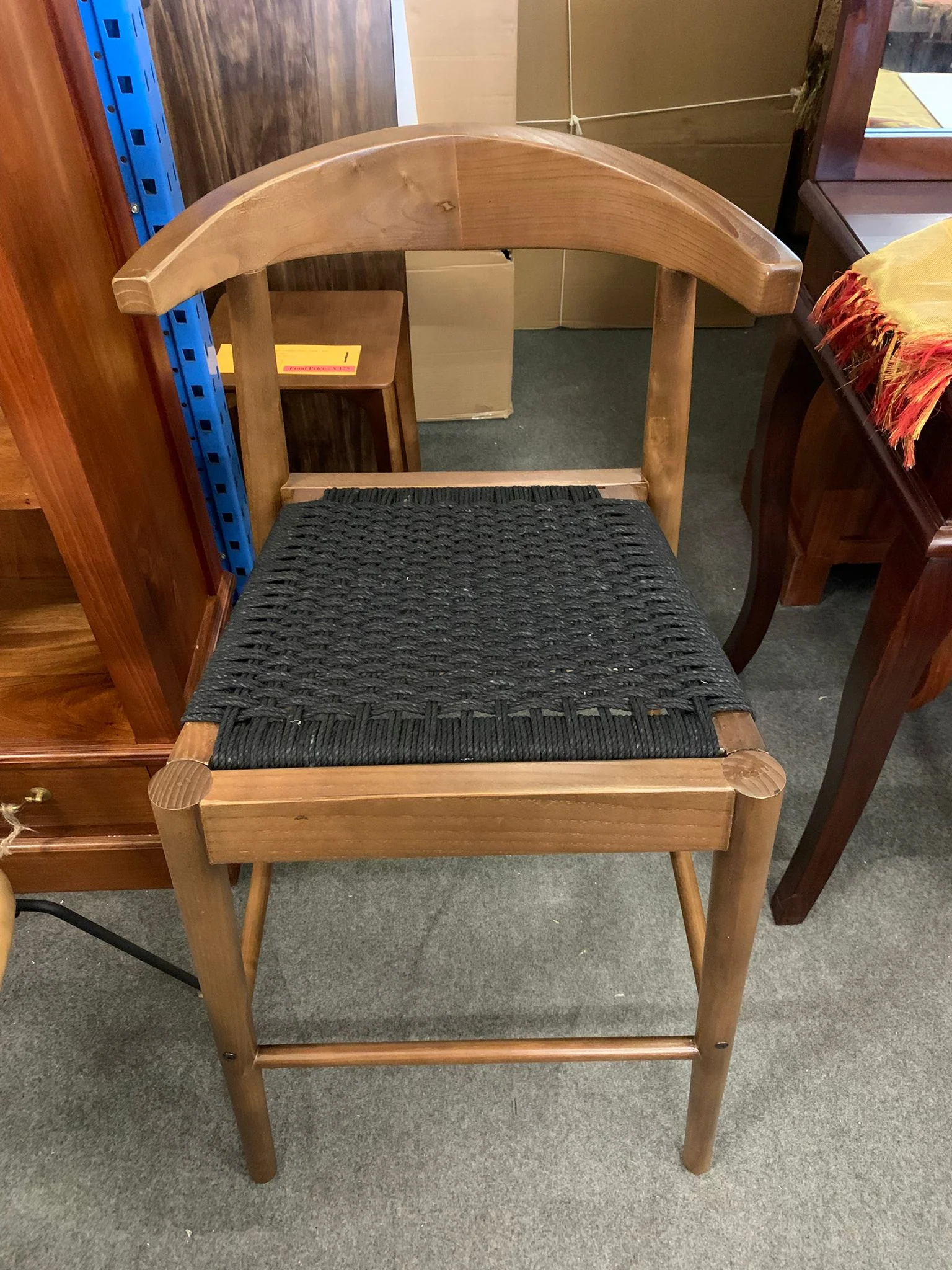 ARDEN Solid Oak Barstool with Woven Black Loom BR 091 NKLO (WN) (Black) min 2