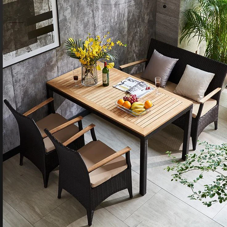 LEJA Outdoor Dining Table