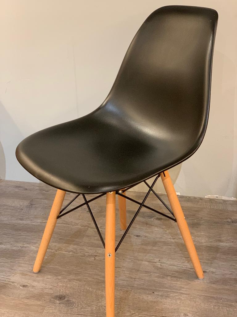 Scandinavian Chair( Picture Illustration Colour for Reference Only ) ( Black Colour ) - Image 2